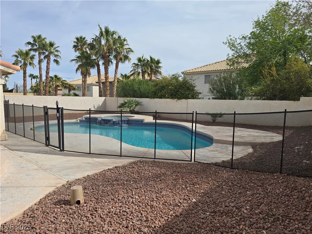 8313 Mountain Heather, Las Vegas, NV 89149