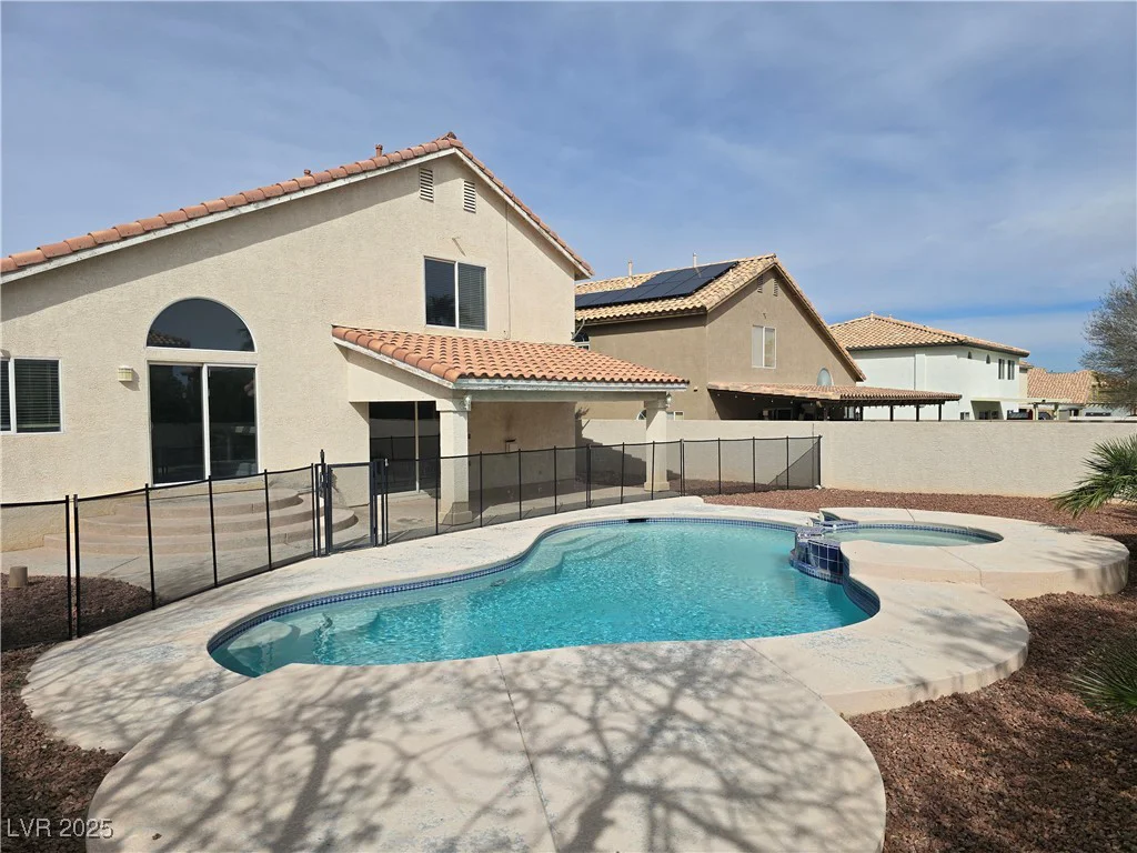 8313 Mountain Heather, Las Vegas, NV 89149