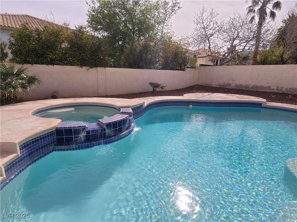 8313 Mountain Heather, Las Vegas, NV 89149