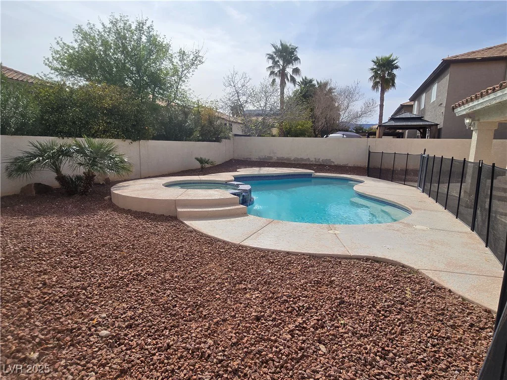 8313 Mountain Heather, Las Vegas, NV 89149
