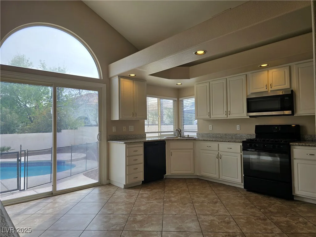 8313 Mountain Heather, Las Vegas, NV 89149