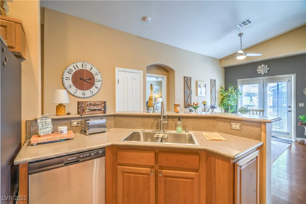 8688 Tom Noon, Las Vegas, NV 89178