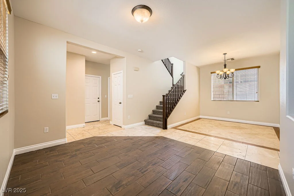 9083 Mount Wilson, Las Vegas, NV 89113