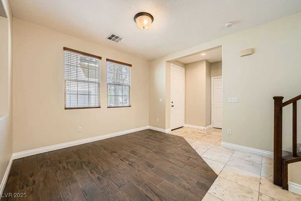 9083 Mount Wilson, Las Vegas, NV 89113