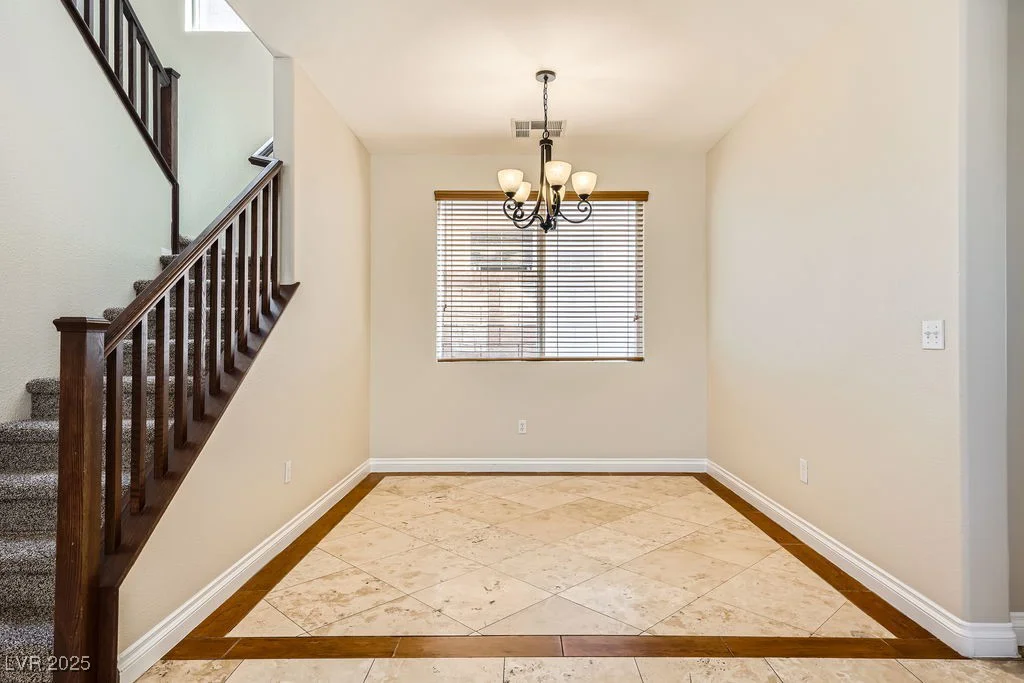 9083 Mount Wilson, Las Vegas, NV 89113