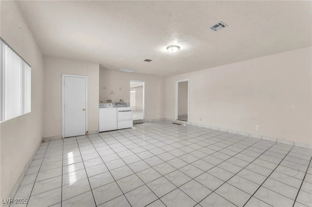 2130 Maule, Las Vegas, NV 89119