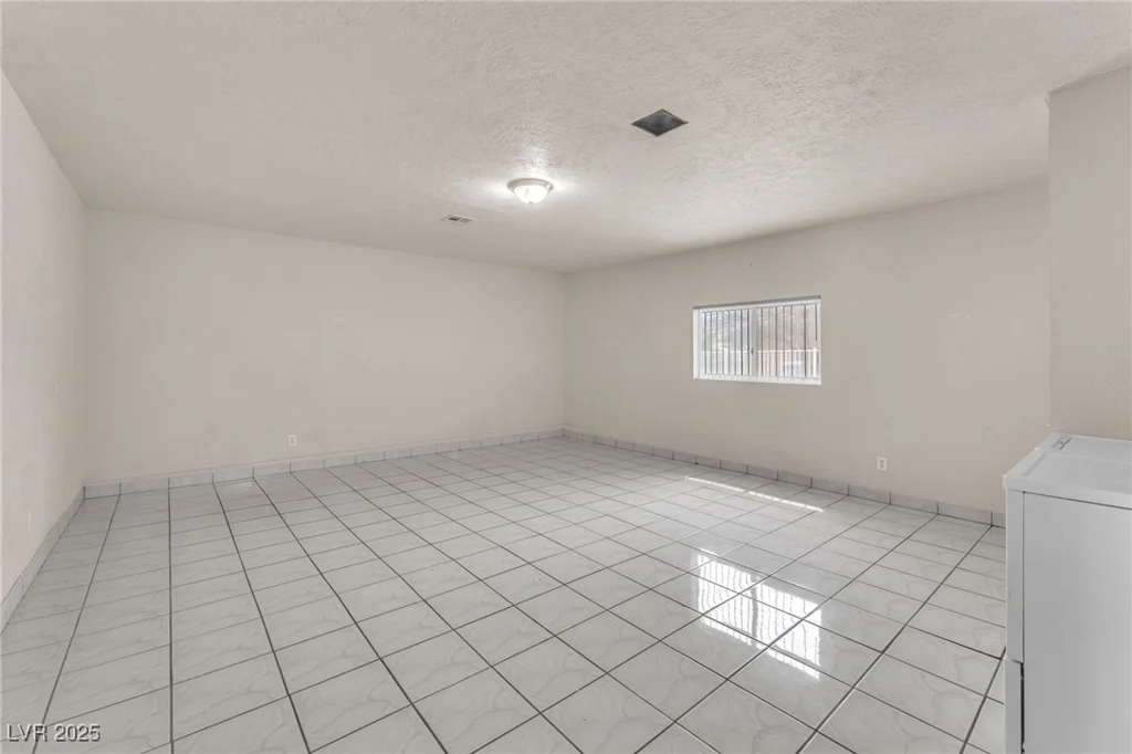 2130 Maule, Las Vegas, NV 89119