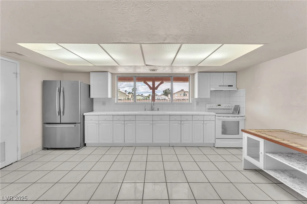 2130 Maule, Las Vegas, NV 89119