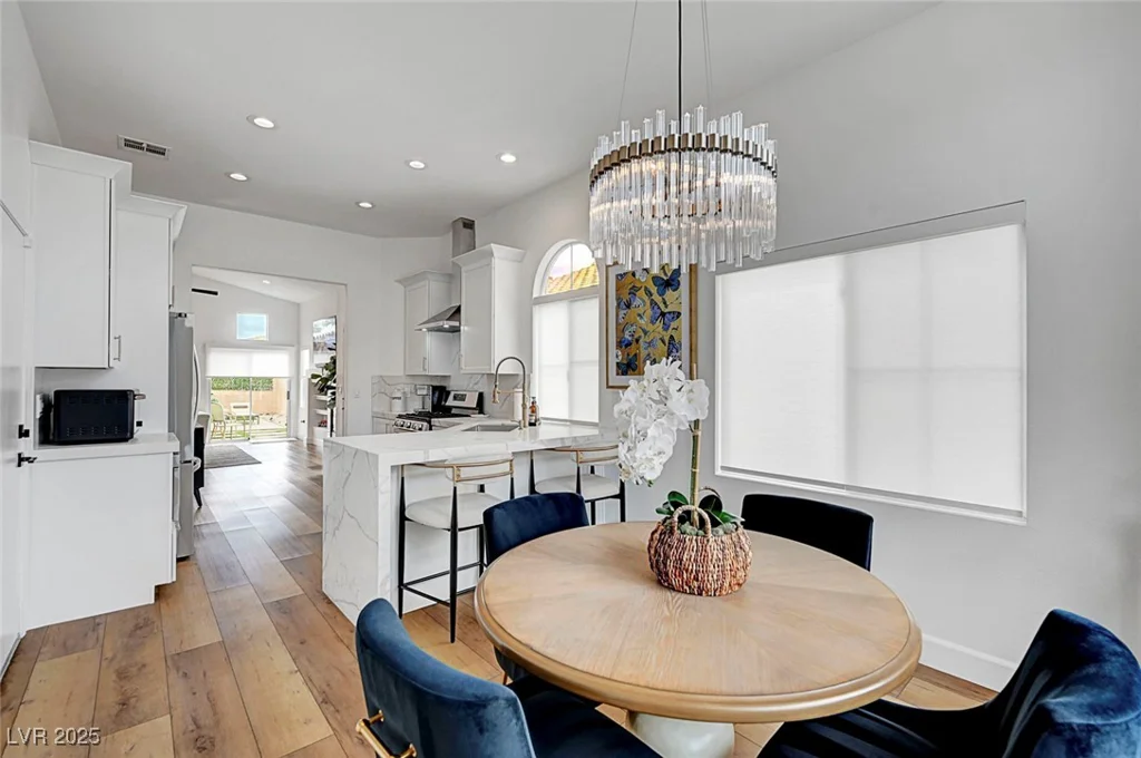 228 McHenry, Las Vegas, NV 89144
