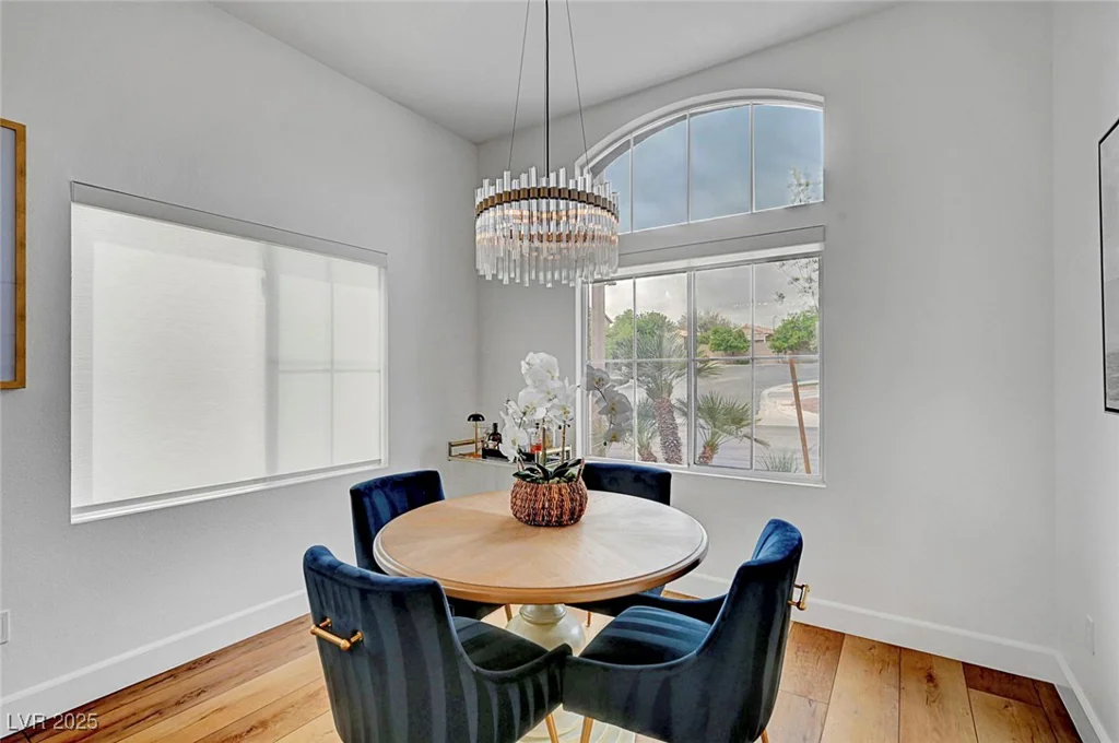 228 McHenry, Las Vegas, NV 89144