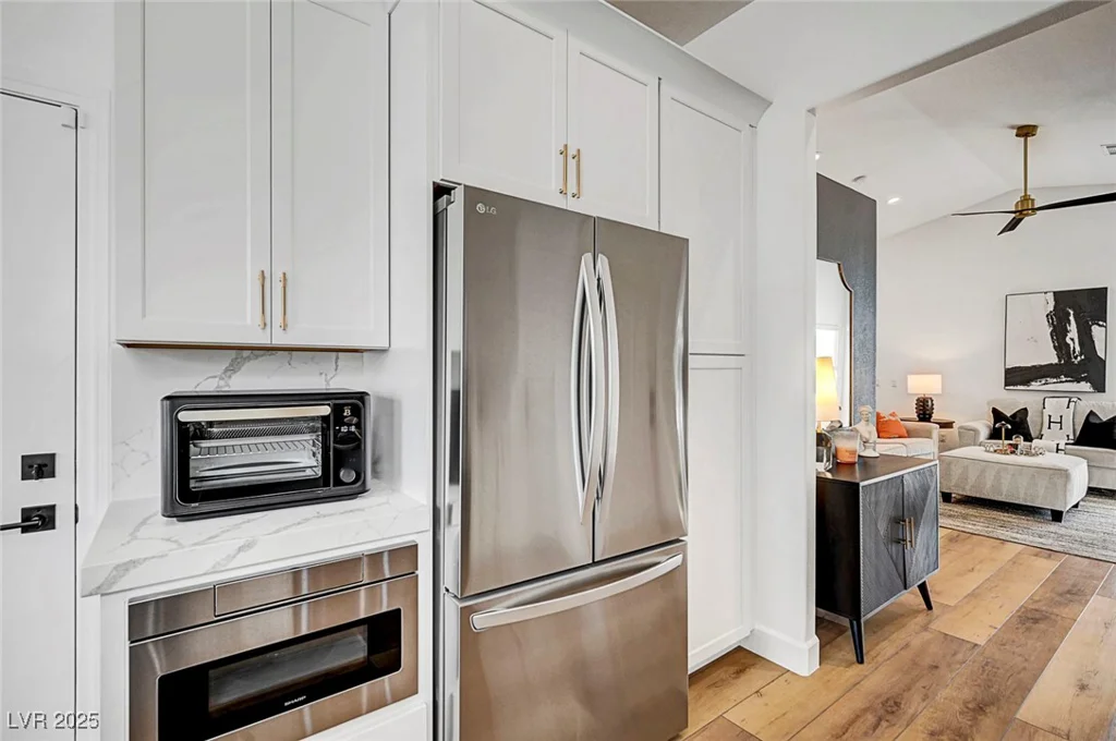 228 McHenry, Las Vegas, NV 89144