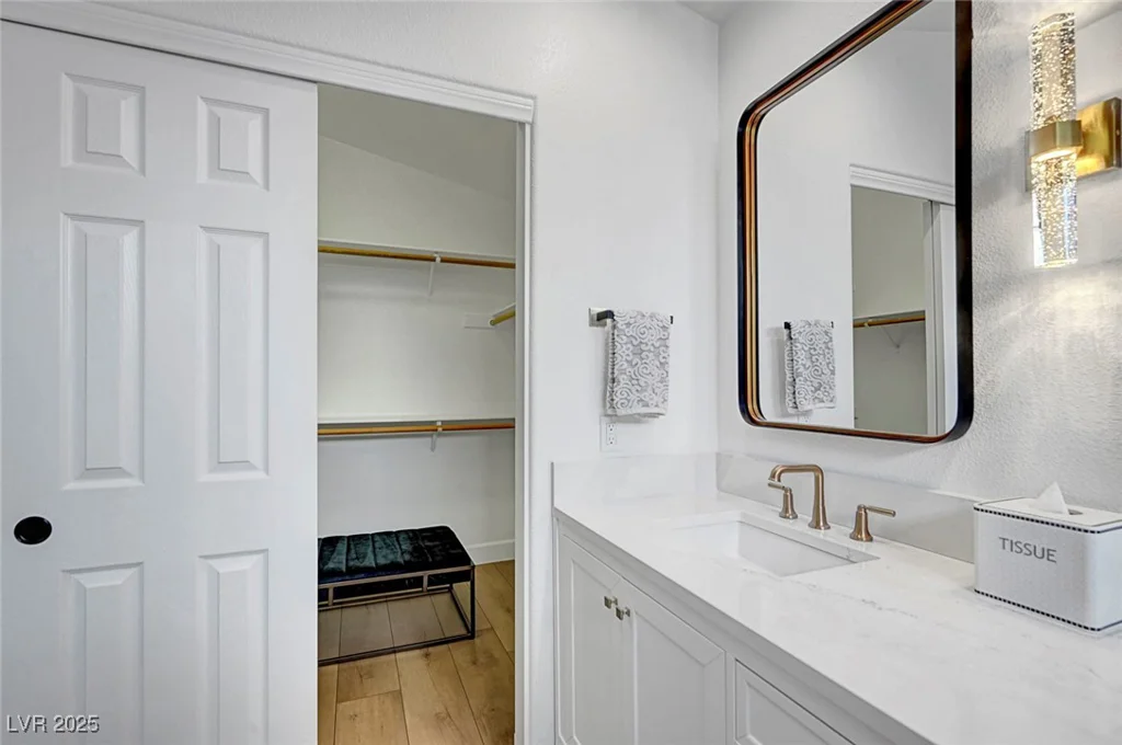 228 McHenry, Las Vegas, NV 89144