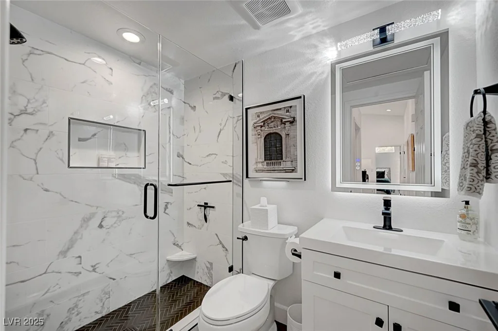 228 McHenry, Las Vegas, NV 89144