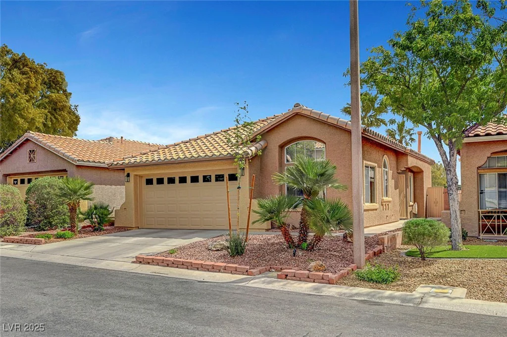 228 McHenry, Las Vegas, NV 89144
