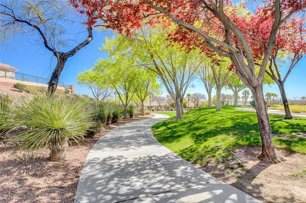 228 McHenry, Las Vegas, NV 89144