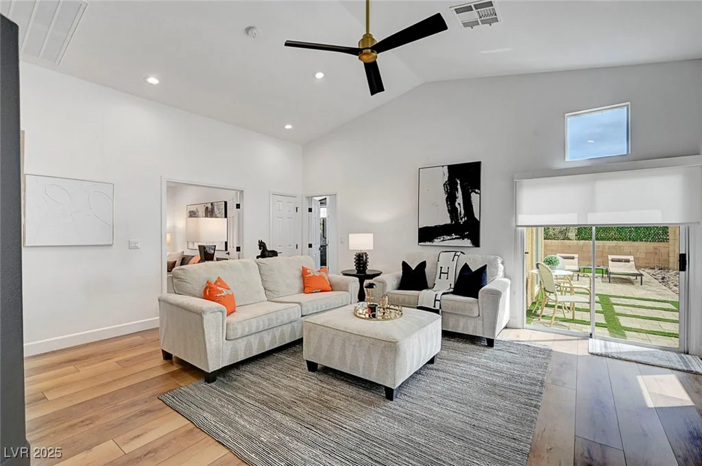 228 McHenry, Las Vegas, NV 89144
