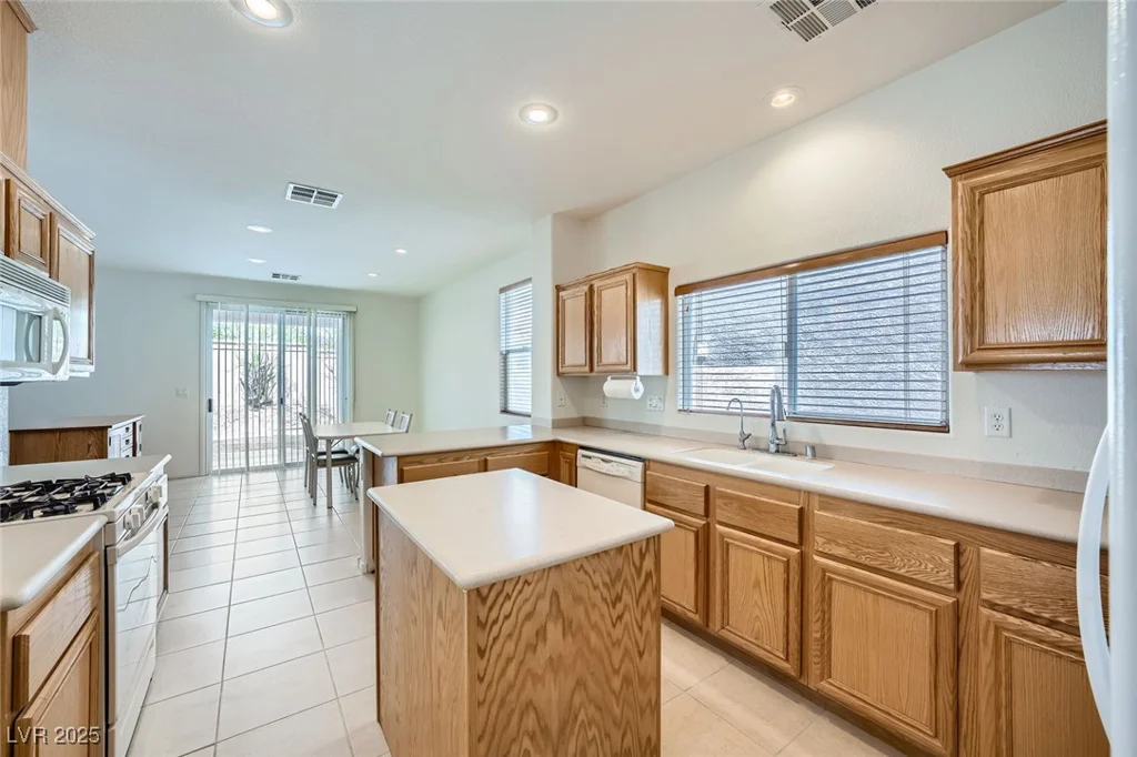 10808 Wallflower, Las Vegas, NV 89135