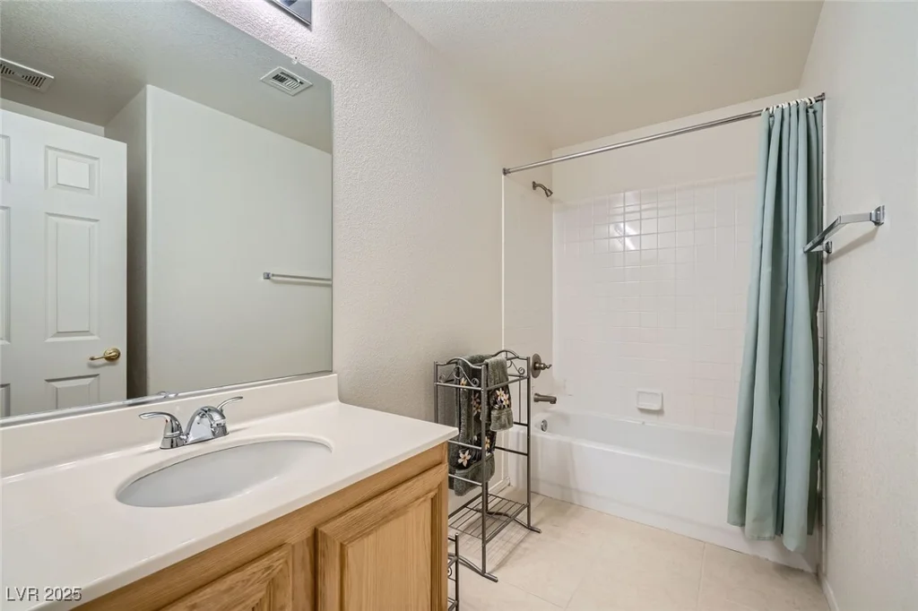 10808 Wallflower, Las Vegas, NV 89135