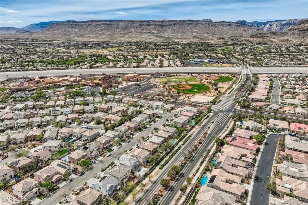 10808 Wallflower, Las Vegas, NV 89135