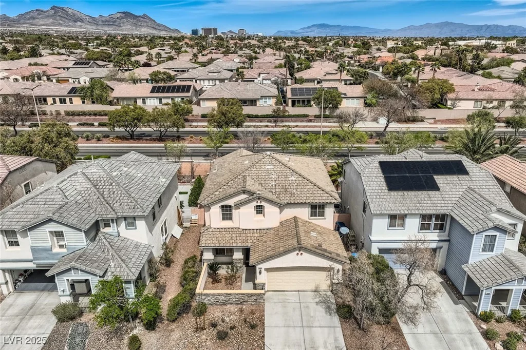 10808 Wallflower, Las Vegas, NV 89135