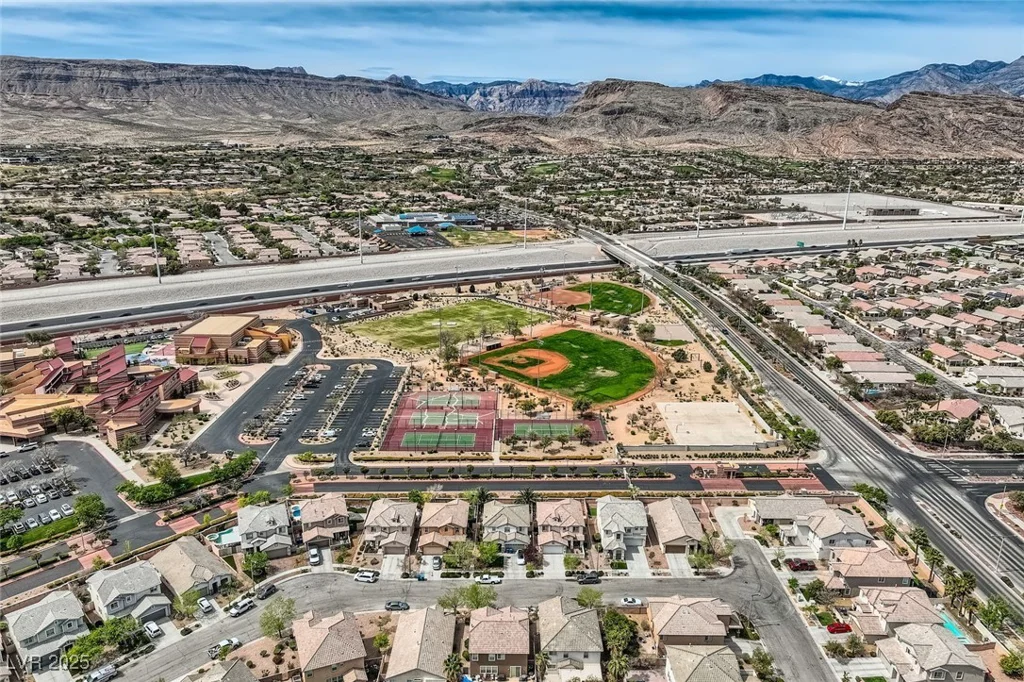 10808 Wallflower, Las Vegas, NV 89135