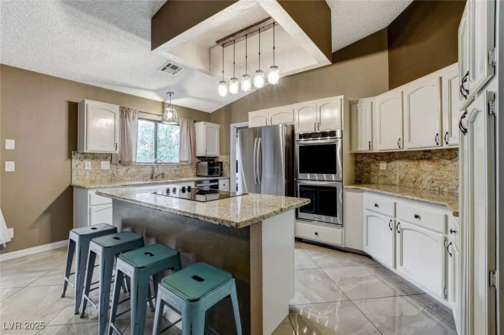 3110 Palmdesert, Las Vegas, NV 89120