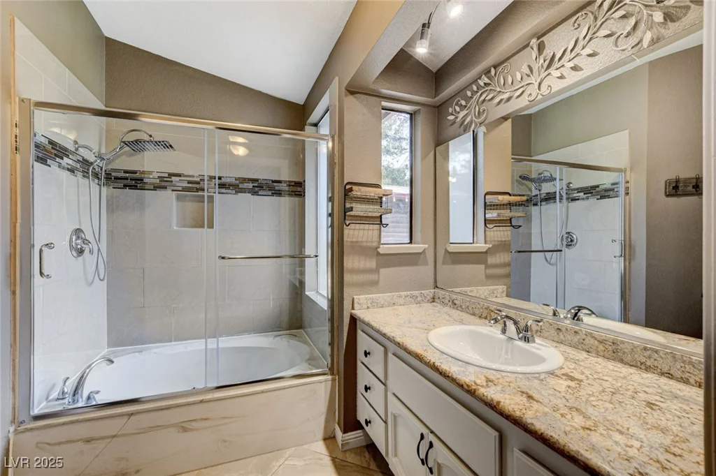 3110 Palmdesert, Las Vegas, NV 89120