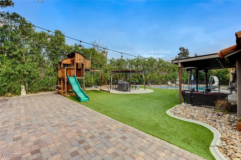 3110 Palmdesert, Las Vegas, NV 89120