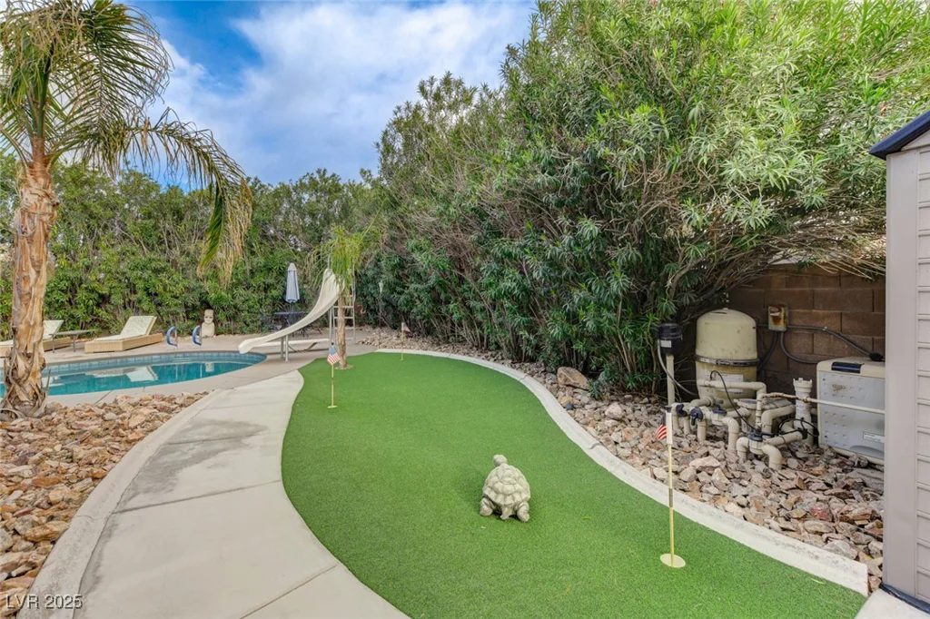 3110 Palmdesert, Las Vegas, NV 89120