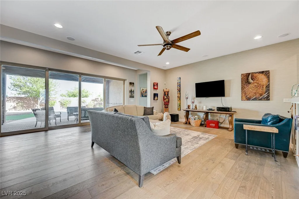 10840 Rosin Jaw, Las Vegas, NV 89183
