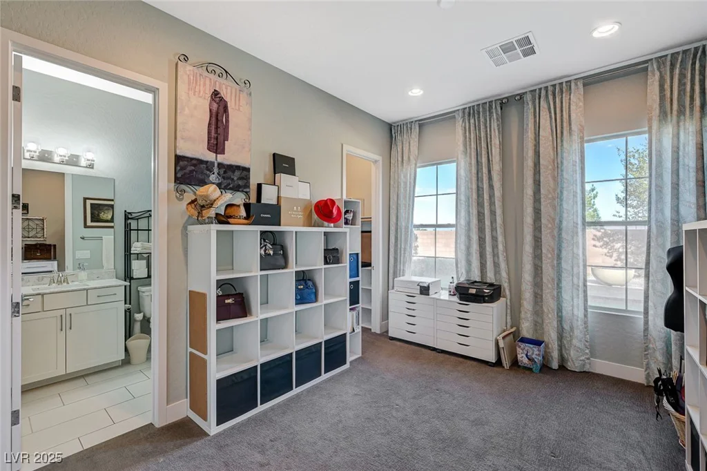 10840 Rosin Jaw, Las Vegas, NV 89183