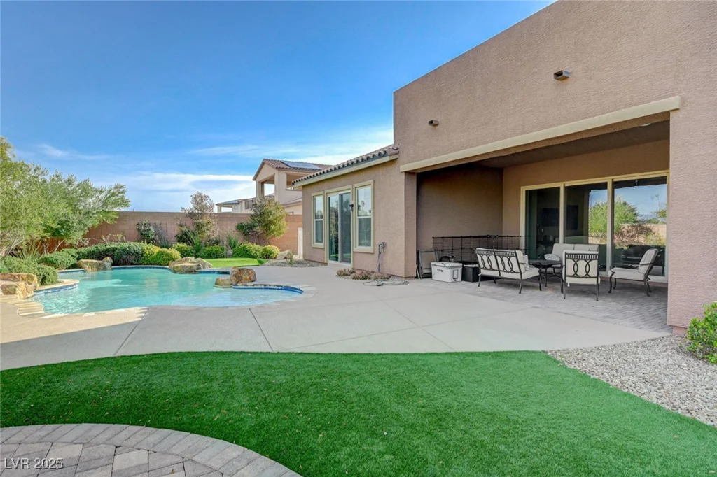 10840 Rosin Jaw, Las Vegas, NV 89183