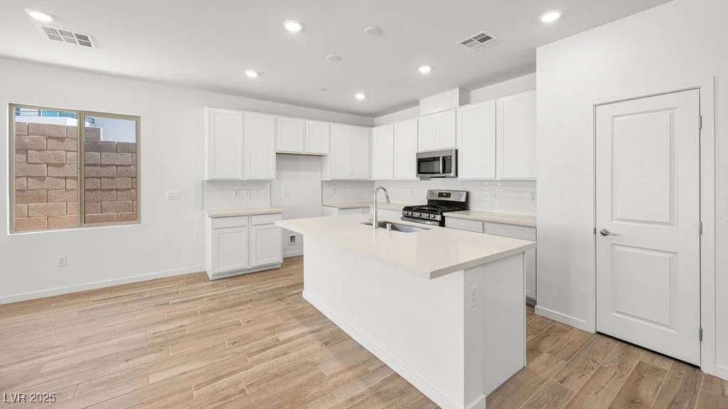 74 Via Montoro, Henderson, NV 89011