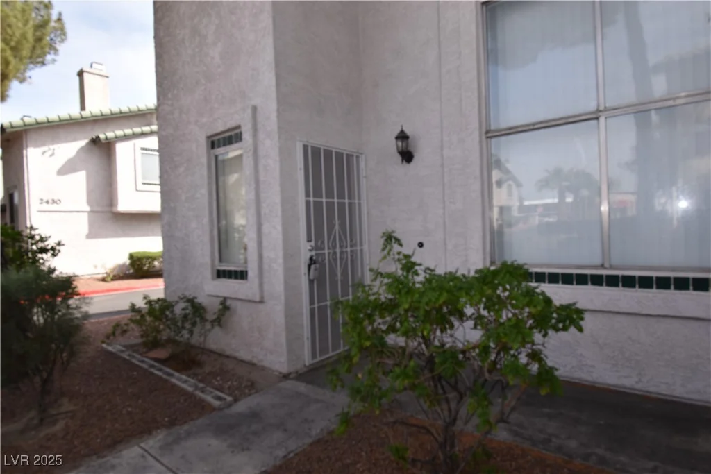 2431 Old Forge, Las Vegas, NV 89121