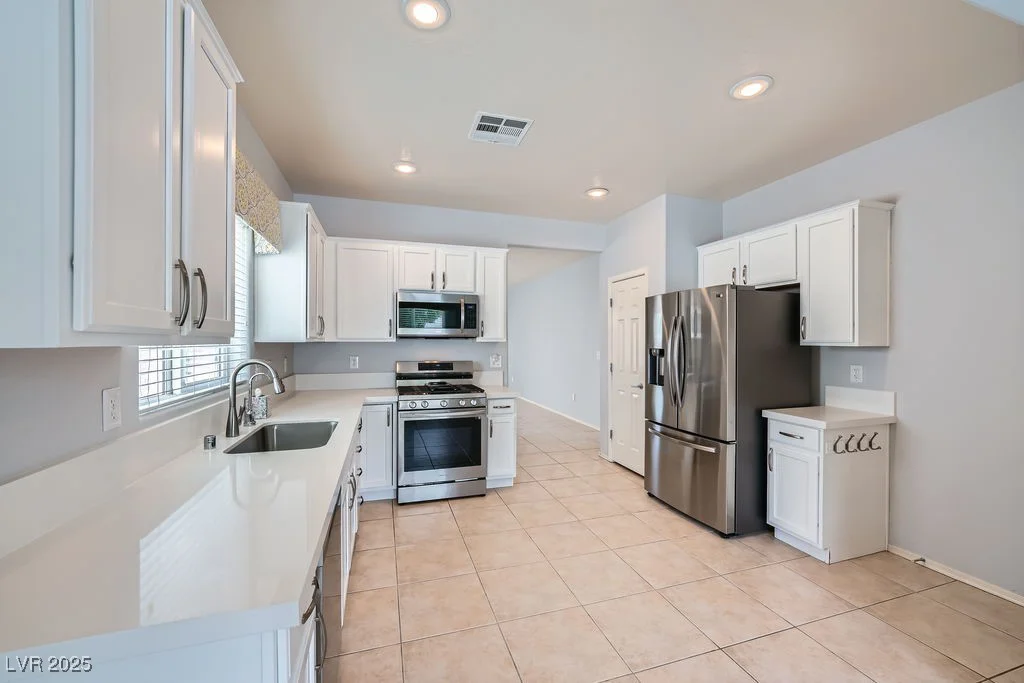 2324 Willow Wren, North Las Vegas, NV 89084