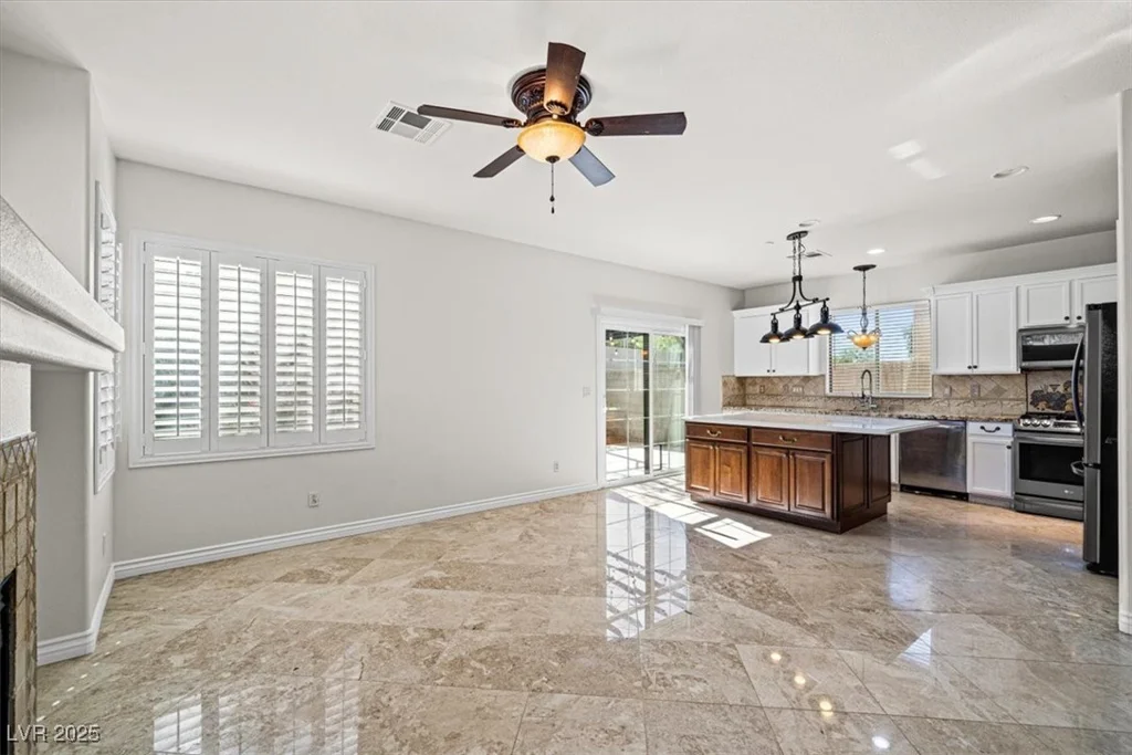 1988 Villa De Sol, Las Vegas, NV 89156