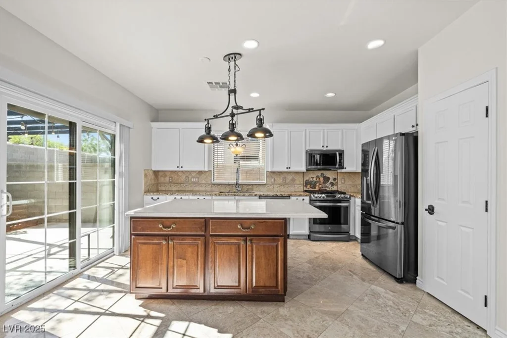 1988 Villa De Sol, Las Vegas, NV 89156
