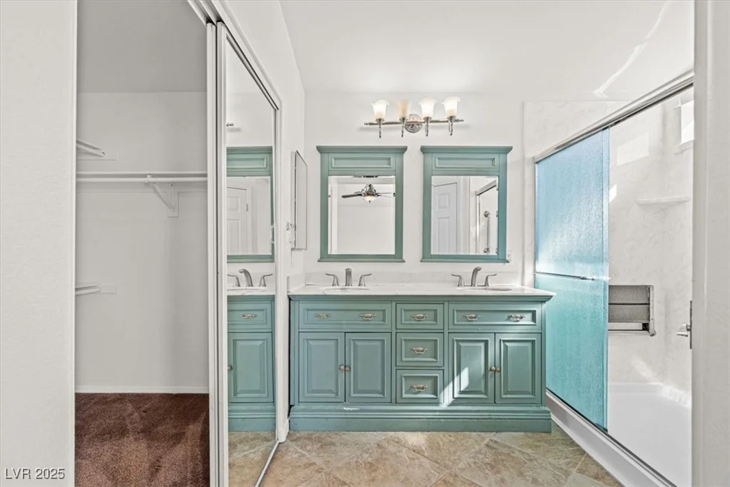 1988 Villa De Sol, Las Vegas, NV 89156