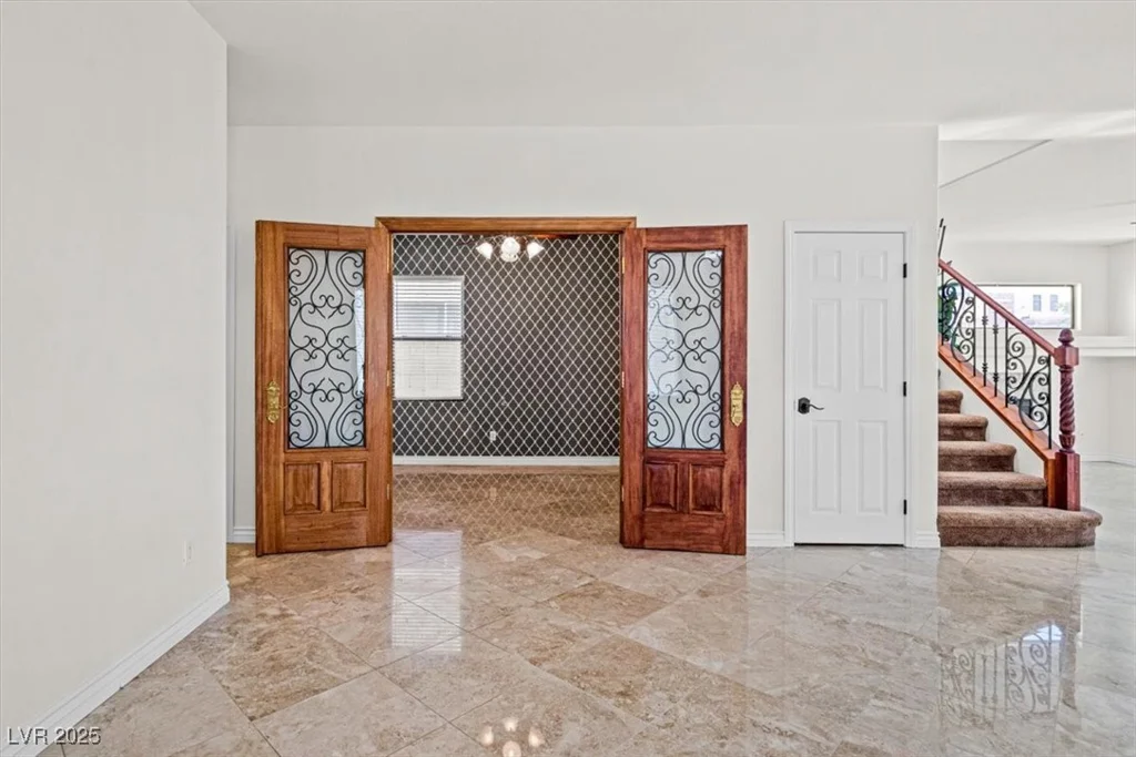 1988 Villa De Sol, Las Vegas, NV 89156