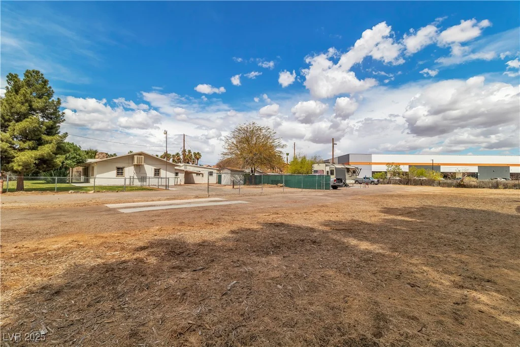 5906 Bunch, Las Vegas, NV 89122