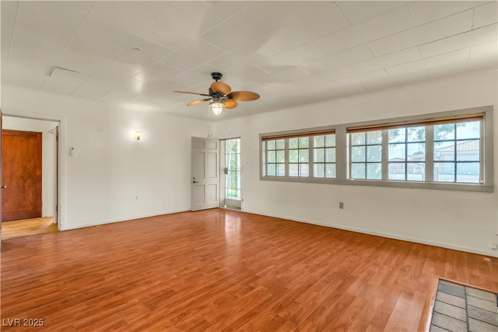 5906 Bunch, Las Vegas, NV 89122