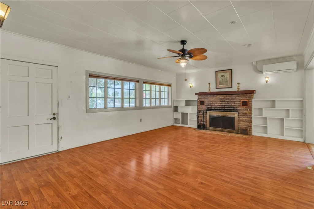 5906 Bunch, Las Vegas, NV 89122