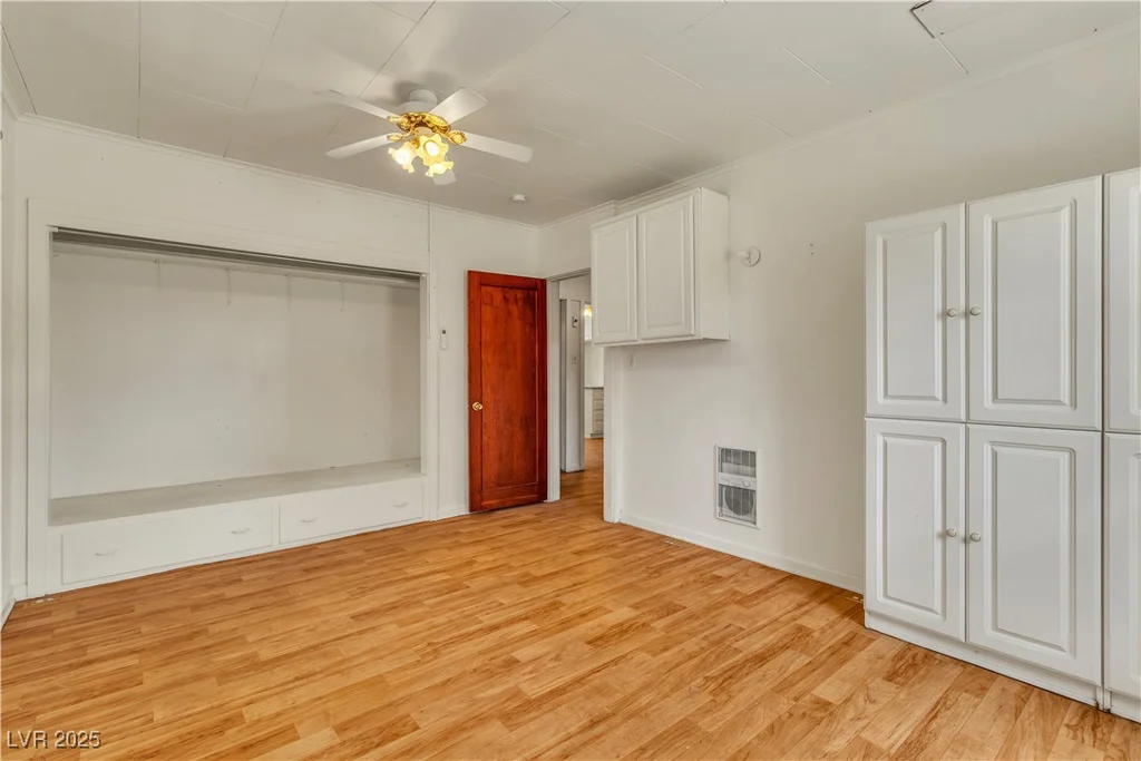 5906 Bunch, Las Vegas, NV 89122