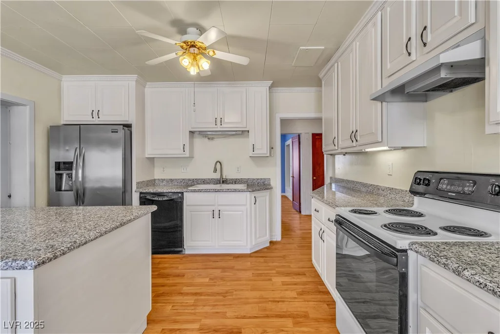 5906 Bunch, Las Vegas, NV 89122