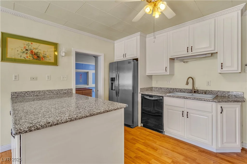 5906 Bunch, Las Vegas, NV 89122