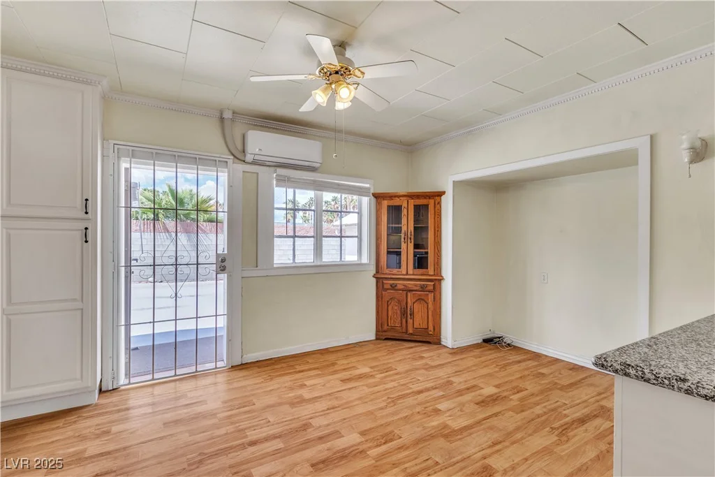 5906 Bunch, Las Vegas, NV 89122