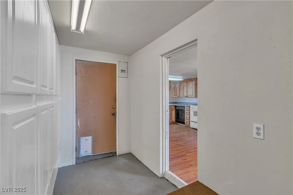 5906 Bunch, Las Vegas, NV 89122
