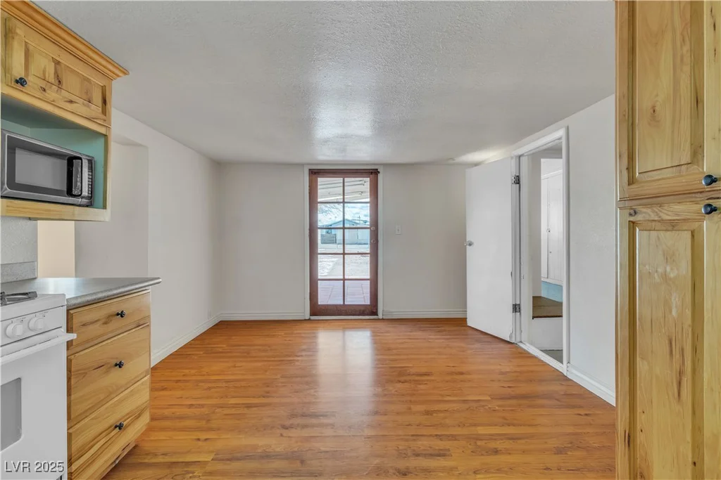 5906 Bunch, Las Vegas, NV 89122