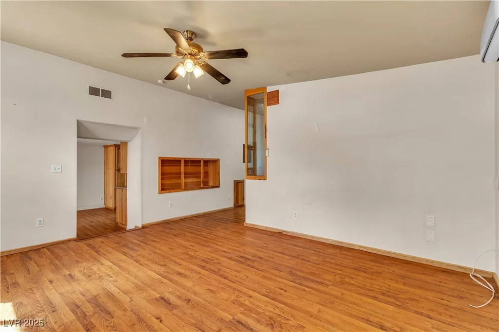 5906 Bunch, Las Vegas, NV 89122