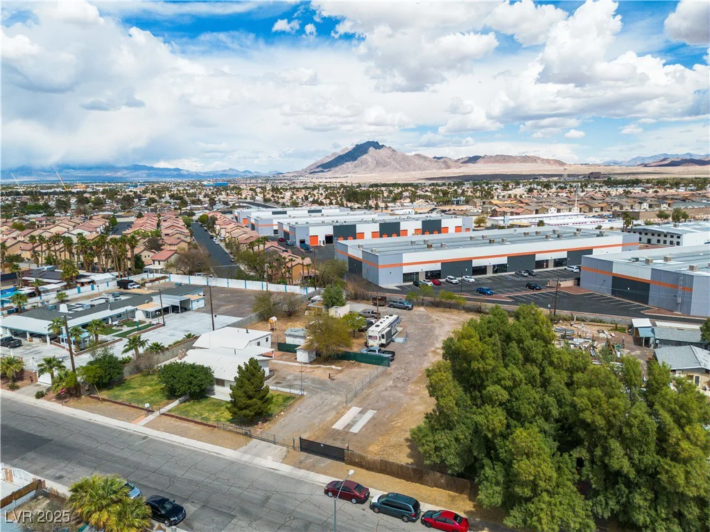 5906 Bunch, Las Vegas, NV 89122